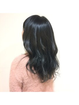 ヘアリゾート サニー(hair resort sunny) ブルーで作るグラデーションカラー