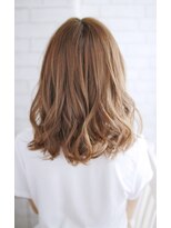 シュシュット(chouchoute)&nbsp;美髪黒髪着物イルミナカラーヘルシーレイヤーデジタルパーマ/052