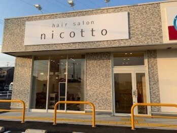 ニコット(nicotto<)