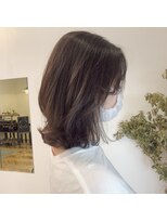 マウロア(MAULOA)&nbsp;"束感ロブ…透け感オリーブカラー"ayumi