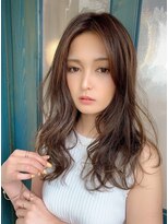 マリアバイアフロート(Maria by AFLOAT)&nbsp;【shige】耳掛けウエーブパーマフォギーベージュスリークボブ