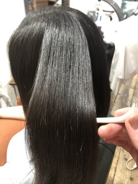 クオーレ(CUORE) ツヤツヤストレート