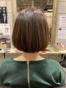 エイチヘア(h hair) 【hhair四条大宮】軽めショートボブ