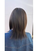 カーサインフィニテイ Hair Design caRsa INFINITY 艶感アッシュカラー