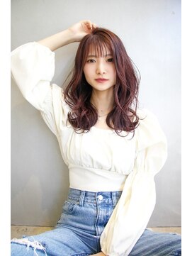 ユートラクト 守口竜田通り店(U-tract) レッドカラーで女性らしさのあるロングスタイル◎