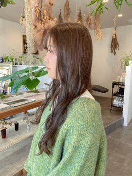 タオ(tao) ナチュラルグレージュロング