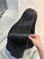 ジーナ 札幌(Zina)&nbsp;美髪＊エアリーロング＊ブルーブラック＊髪質改善