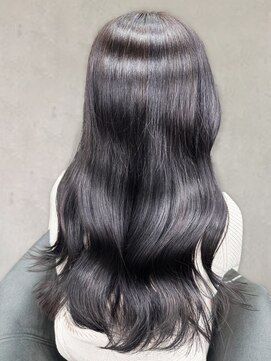 アドラーブル ココロ 新潟(adorable CoCoLo) 20代30代40代ウェーブロングアッシュグレー髪質改善大人美人