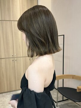 ウェイズトウキョウ 新宿店(Ways TOKYO) 透明感たっぷりオリーブベージュ