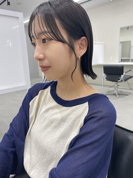 キートス 高知店(kiitos) ★パツっと切りっぱなしボブ