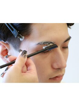 【南大分/大人気メンズサロン】学生からビジネスマンまで幅広く愛される眉パーマで清潔感ある印象に