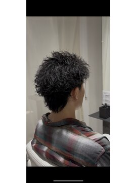 ミリ(milli Produce by ITAKURA) スパイキーショート