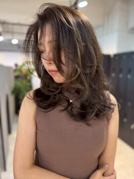 メリー オオサカ(Merly Osaka) レイヤーカット