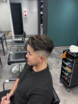 メンズサロンドットリアン(dot. lien)&nbsp;フェードスタイル、スキン幅狭め