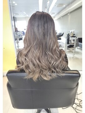 シャンプーボーイエイムス(SHAMPOO BOY aims) バレイヤージュ