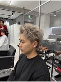 ホワイトベージュスパイキーショート