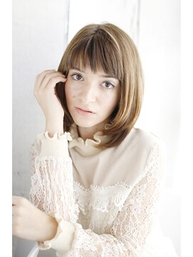 シュシュット(chouchoute) 大人ガーリーミディアムレイヤー似合わせカットダークアッシュ39