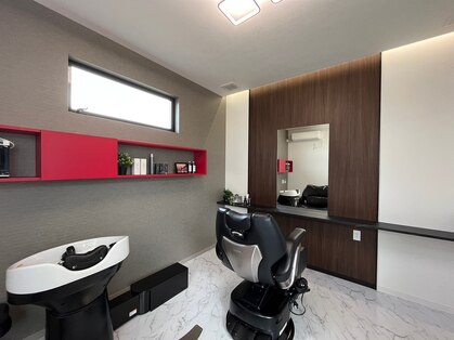 ボンド(Bond)の写真