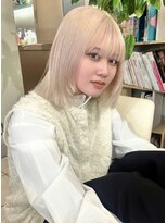 ニルバ(niLva) ブリーチダブルカラー透明感抜きっぱなしブロンド
