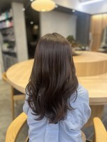 リファインド(REFINED)&nbsp;軽やかで華やかなレイヤースタイル　AYANO