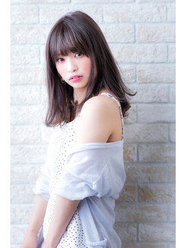 ヘアーアートシフォン 池袋西口店(Hair art chiffon) 厚めバングマッシュセンターパート前下がりグラデーションカラー