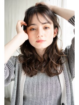 マグノリア(MAGNOLIA) エアウェーブでかける浮遊感ルーズウェーブくびれヘア
