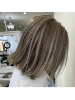 ワンクリエーション(ONEcreation)&nbsp;前下がりボブ/テラコッタ/ミニウルフ/くすみブルー[愛甲石田駅]