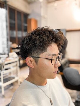 アイリーヘアデザイン(IRIE HAIR DESIGN) 【IRIE HAIR赤坂】アップバング×ツイストスパイラル×刈り上げ