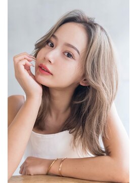 シエナ 渋谷(Siena) siena ホワイトベージュ×エアリーミディ