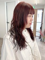 ミュラ(mulah)&nbsp;暖色カラーチェリーレッド＊顔まわりレイヤーくせ毛活かしカット