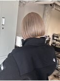ハイトーンボブ　ケアブリーチ　ブロンドベージュ　篠原恵里奈