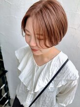 ヴァロ(Valo) アプリコットオレンジハンサムショート明るめ白髪ぼかし