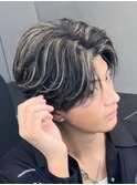 渋谷メンズハイライトカラー緩めスパイラルパーマメッシュカラー