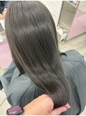 赤みをしっかり抑えるダークトーンカラー