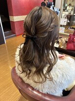 レナークイスト(LENAHC ist)&nbsp;ふわふわハーフアップ