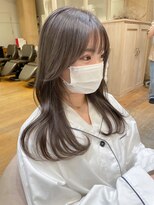 バイオレット 栄店(Violet)&nbsp;韓国ヘア 顔まわりカット サイドバング ブリーチカラー