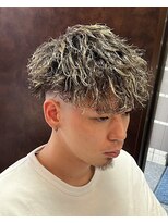 ヒロギンザ 新橋日比谷口店(HIRO GINZA)&nbsp;メンズスペインカールスキンフェード