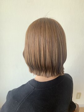 ラトット(Latot) アッシュベージュ