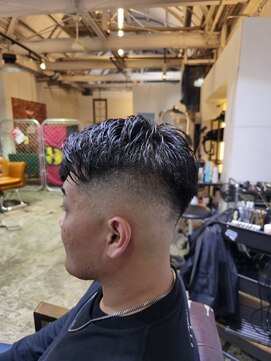 アノ(Ano.) スキンフェードメンズショートフェザー短髪