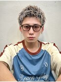 ハイトーン/束感ショート/ブリーチ/ツイスパ/アップバング/日吉