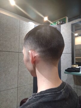 フレッシュネスバーバーショップ(FRESHNESS BARBER shop) ボウズフェード