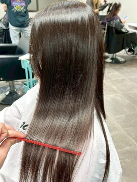 アフィナー(Afinar) 【横浜/横浜駅】質感再生カラーで素髪のようなナチュラルな髪へ