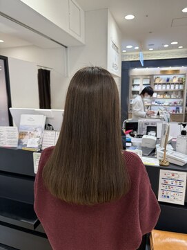 エイチツーオーアヴェダ 渋谷ヒカリエＳｈｉｎＱｓ店 クロードモネＨ２Ｏアヴェダ ベージュブラウン/渋谷/渋谷駅