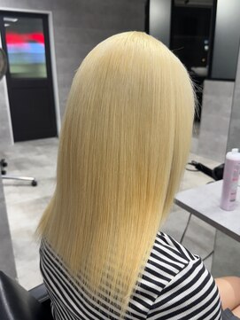 ルイス(L'wis) 渋谷ハイトーン 抜きっぱなしブロンド ボブレイヤー