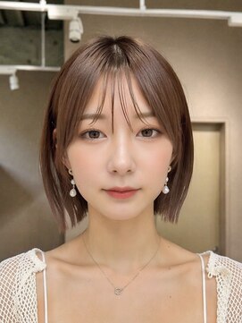 オーラ オモテサンドウ(Aura omotesando) 地毛風ストレートくびれボブ×シースルーバング