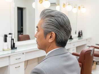 タカラ(TAKARA)の写真/【メンズOK】カット・シェービング・シャンプー込2800円！白髪も活かすイケおじパーマも◎