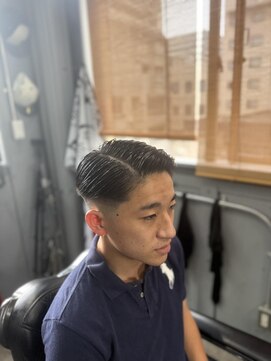 バーバーショップライズ 2nd(barber shop RAIzE) サイドパート