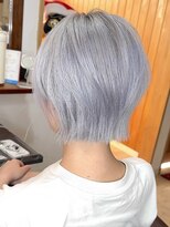 ブレイズヘアー(BLAZEhair)&nbsp;【透明感ハイトーン】ホワイトシルバー×ブリーチ３回