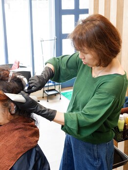 ヘアリーフ(Hair Leaf)の写真/≪低アルカリのオーガニックグレイカラー≫繰り返しのダメージを最小限に抑えて、健康的なツヤ髪をお届け☆