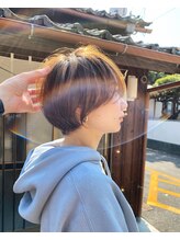 クルミ(kurumi) ゆったり感のある春ショート